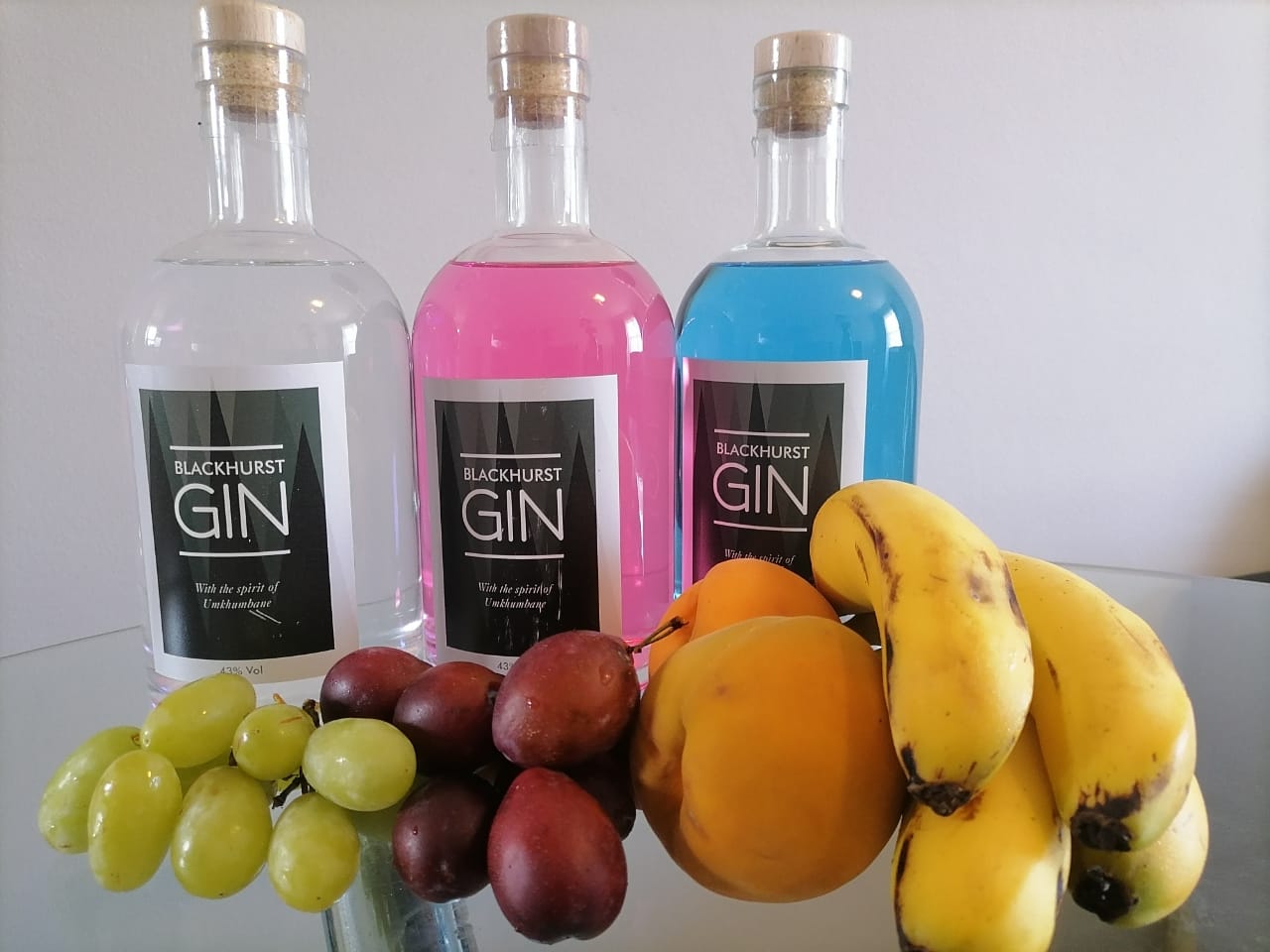 Blackhurst Gin is made with cape Towns finest Botanicals and flavors to give you a fresh aroma, it has 3 flavours namely the Grapeskin, Grapefruit and Blueberries 