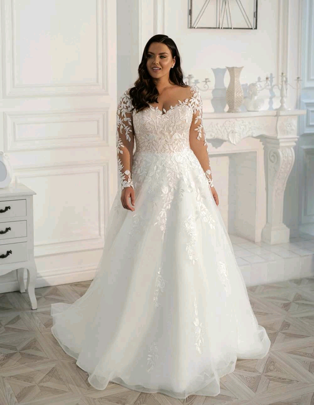 Dtunning plus size bridal dresses