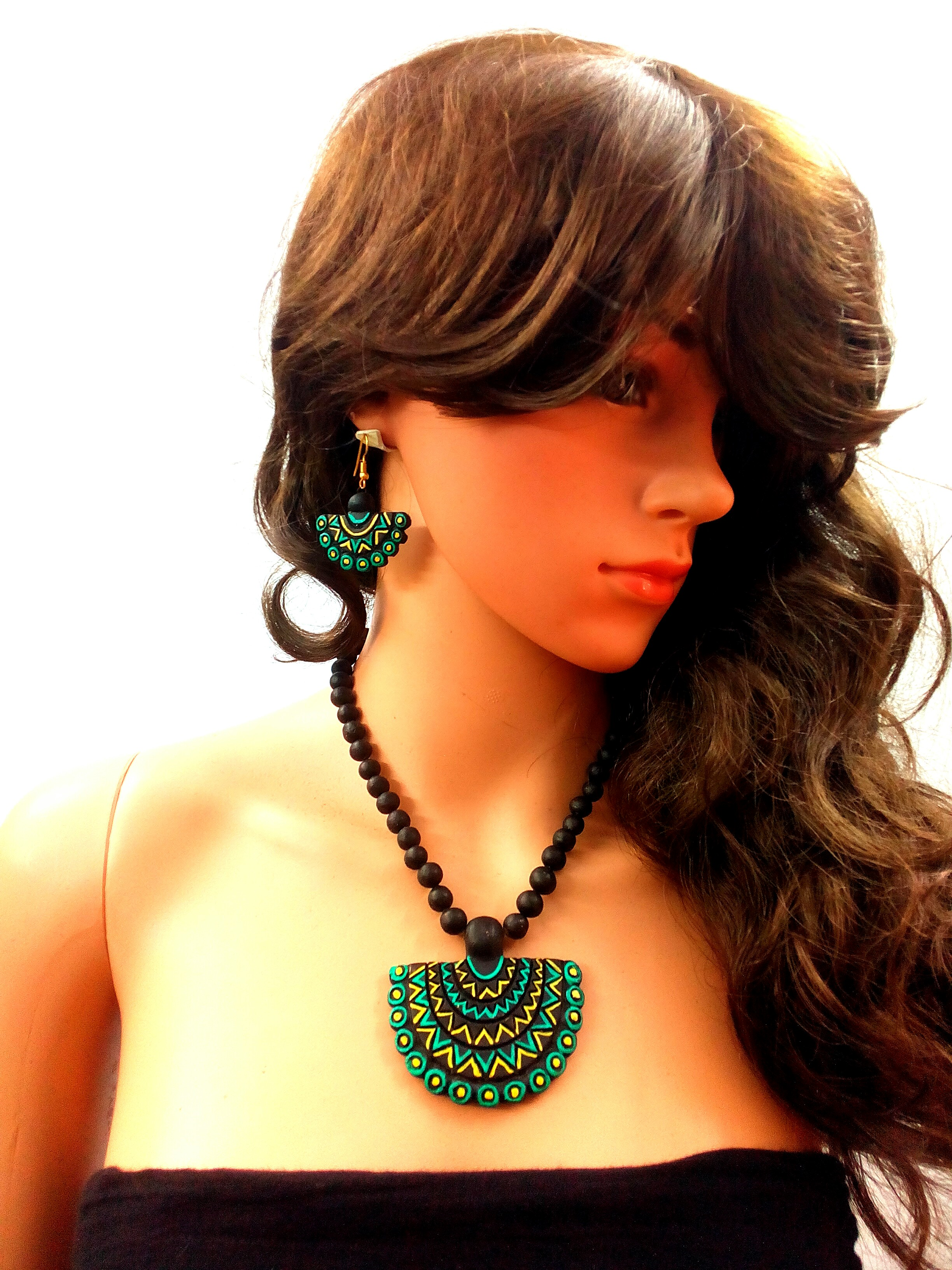Excellent Collections of handmade unique designs of Terracotta Necklaces tantalizing designs and themes